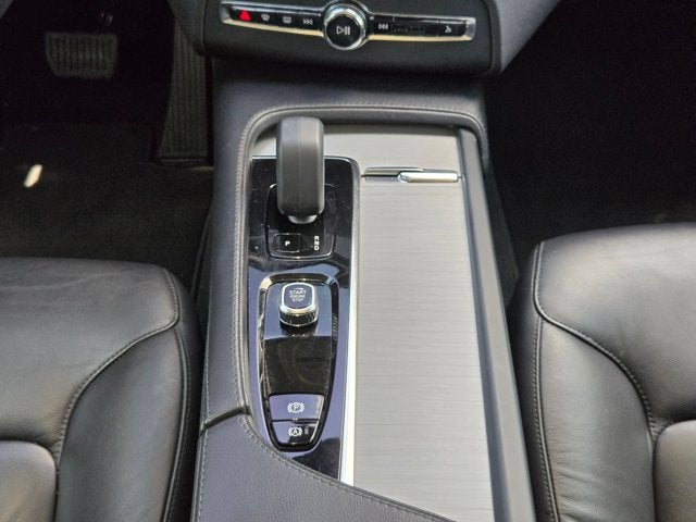 2023 Volvo XC90 Core