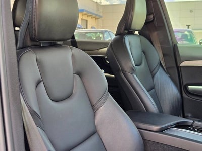 2023 Volvo XC90 Core
