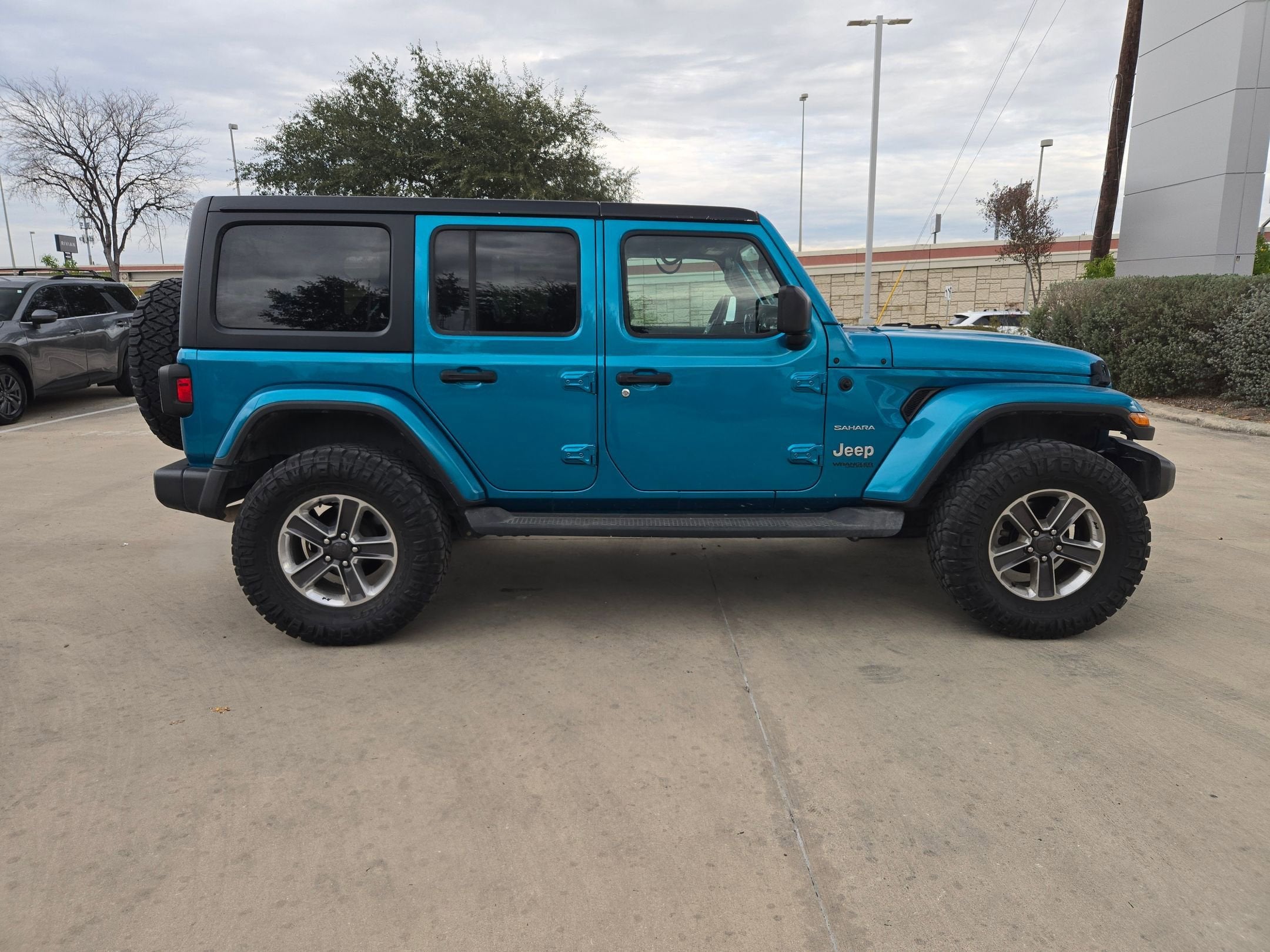 2020 Jeep Wrangler Unlimited Sahara