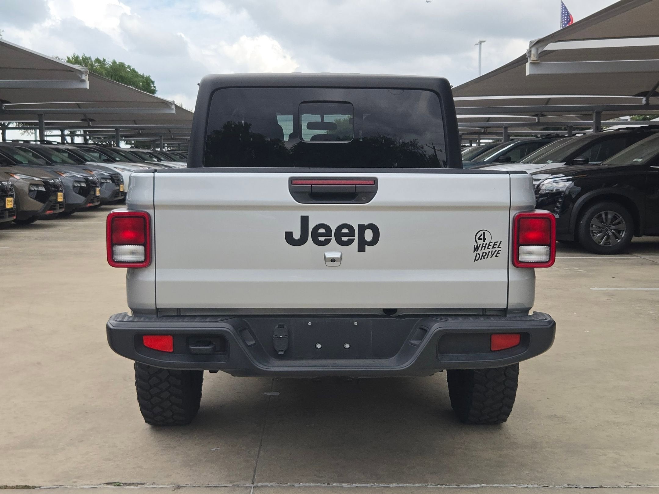 2022 Jeep Gladiator Willys