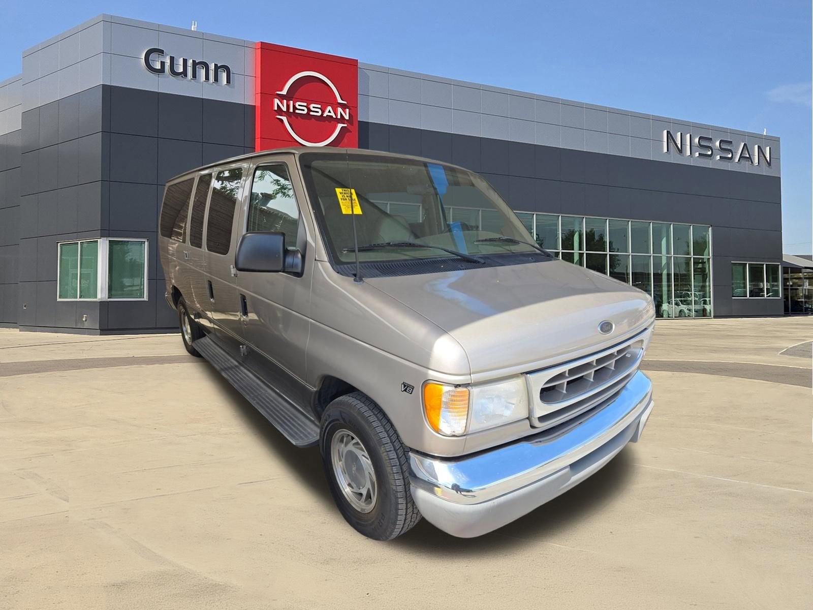 2001 Ford Econoline Wagon XLT