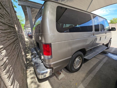 2001 Ford Econoline Wagon XLT