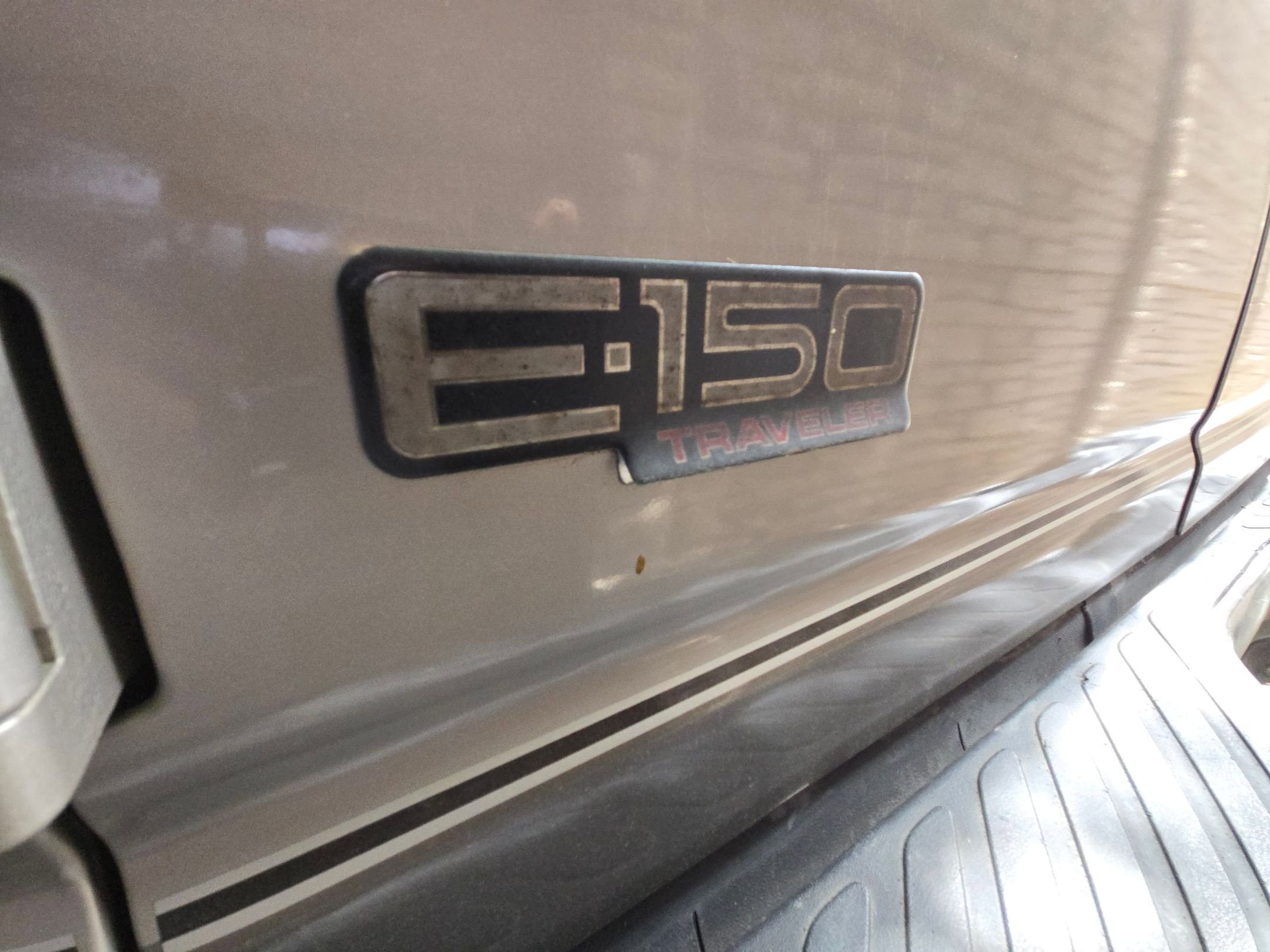 2001 Ford Econoline Wagon XLT