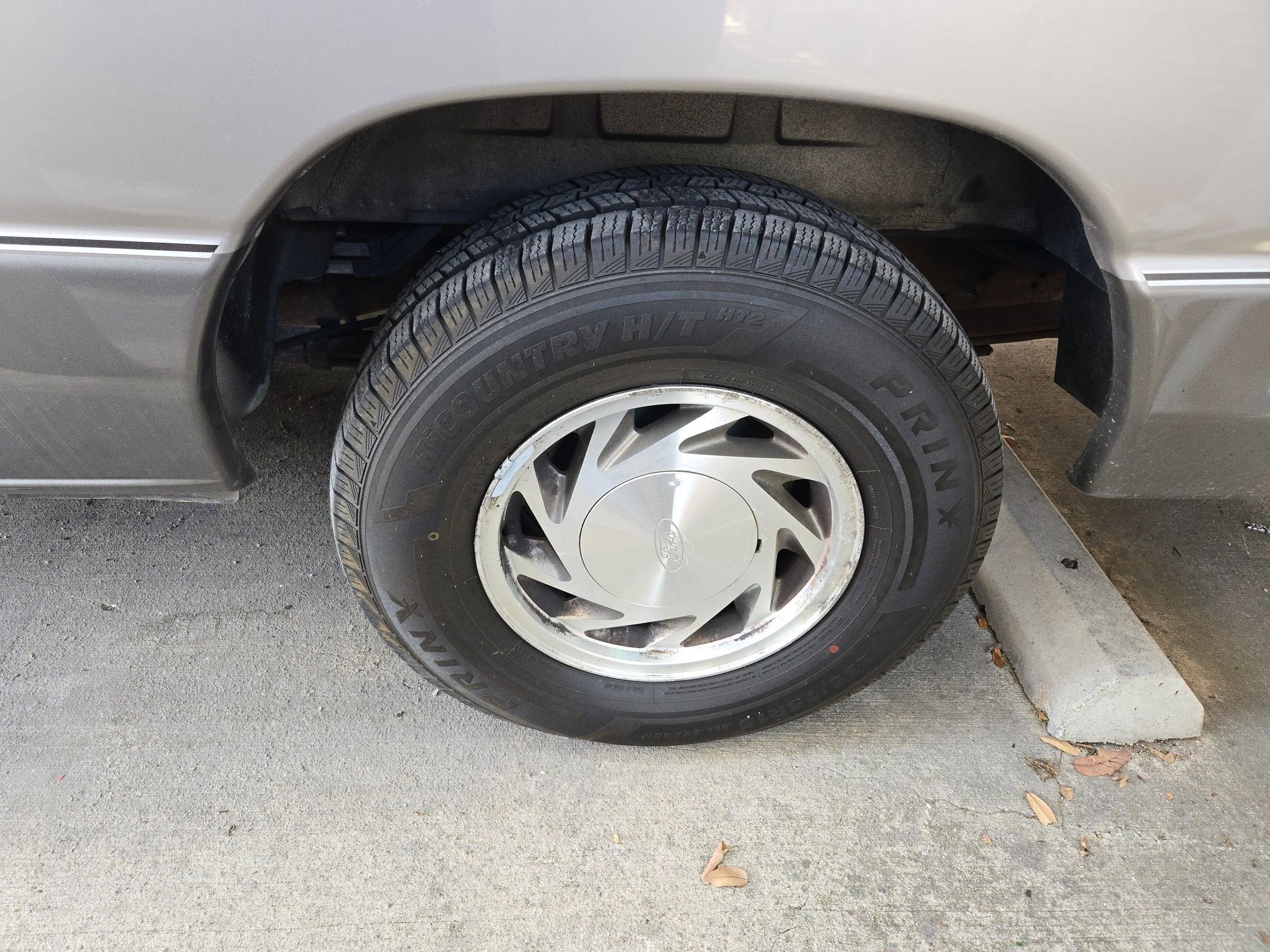 2001 Ford Econoline Wagon XLT