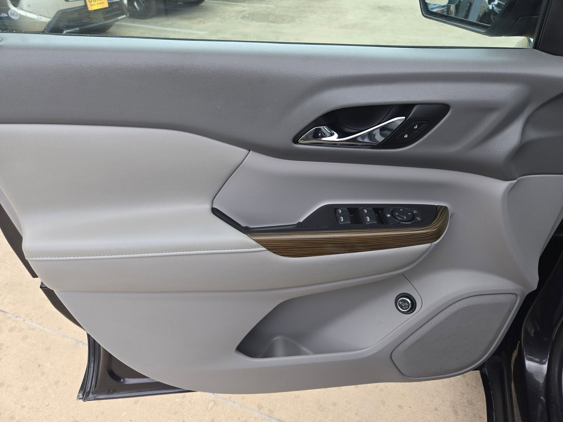 2017 GMC Acadia SLE