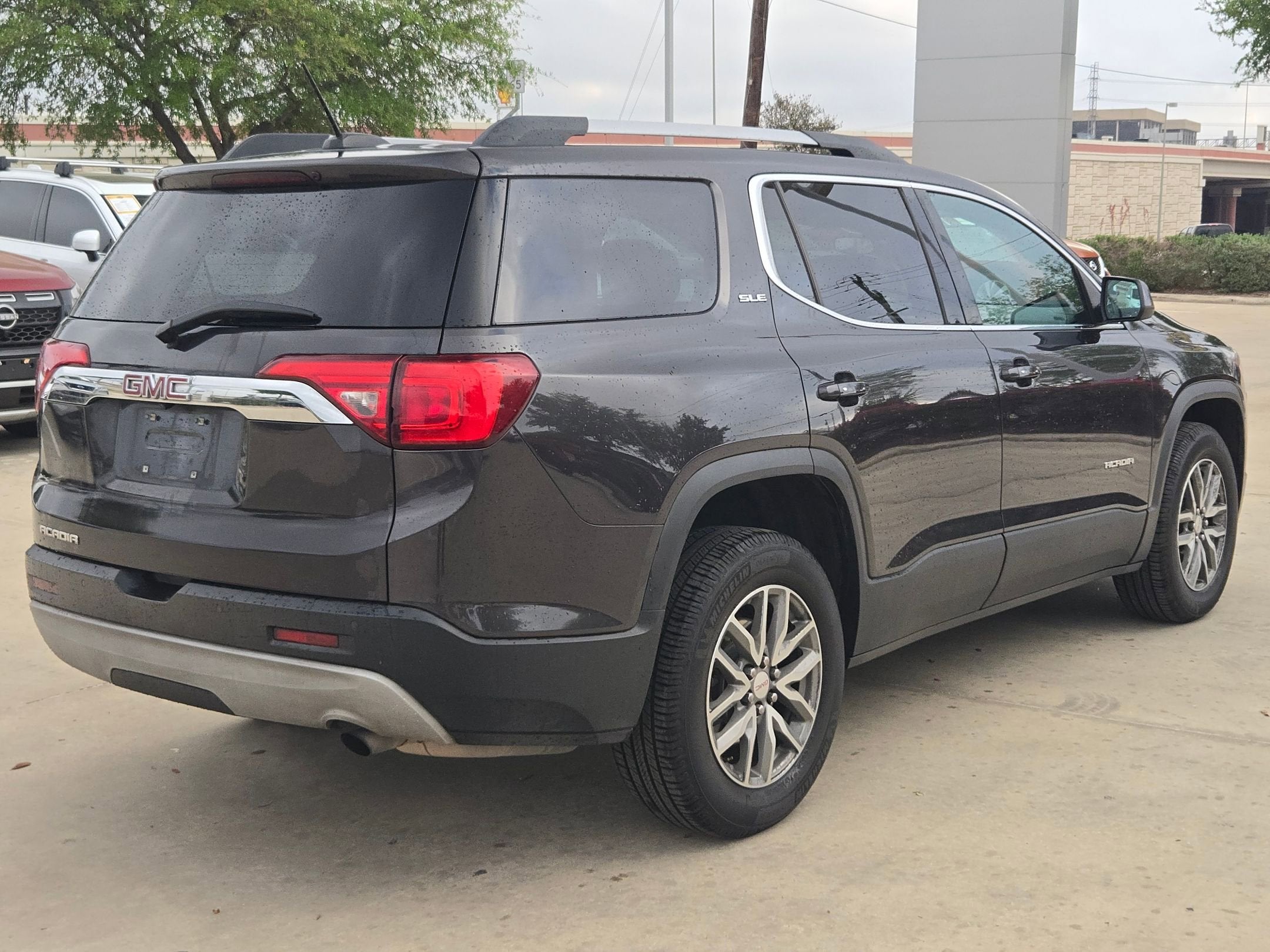 2017 GMC Acadia SLE