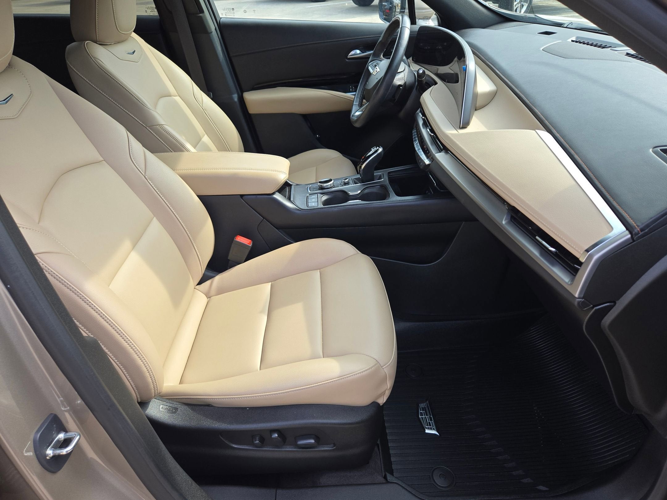 2024 Cadillac XT4 FWD Luxury