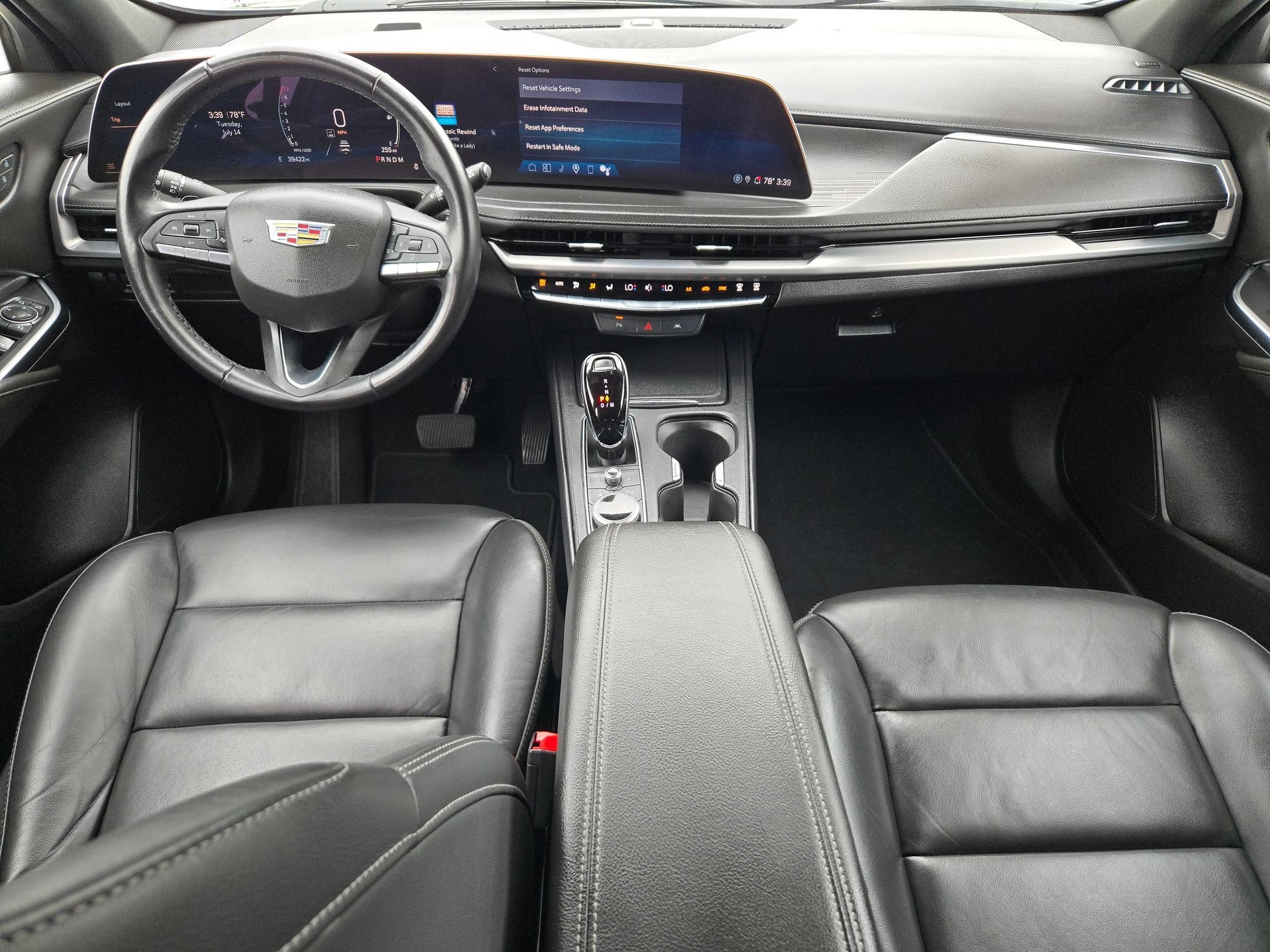 2025 Cadillac XT4 FWD Premium Luxury