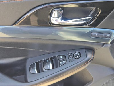 2021 Nissan Maxima SR