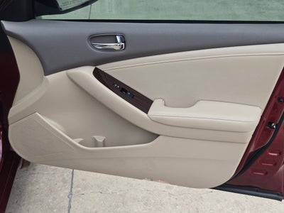 2011 Nissan Altima 3.5 SR