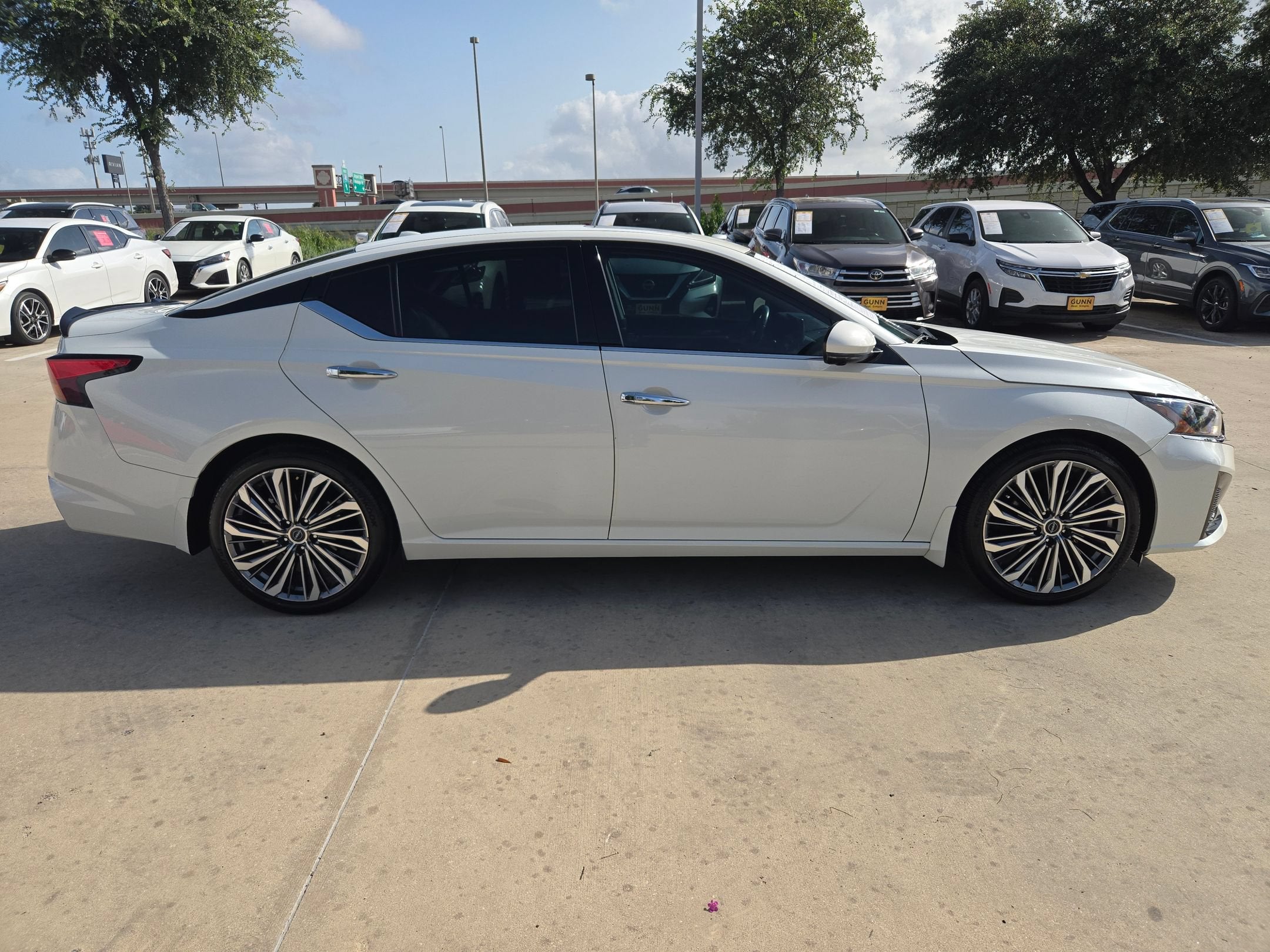 2024 Nissan Altima SL
