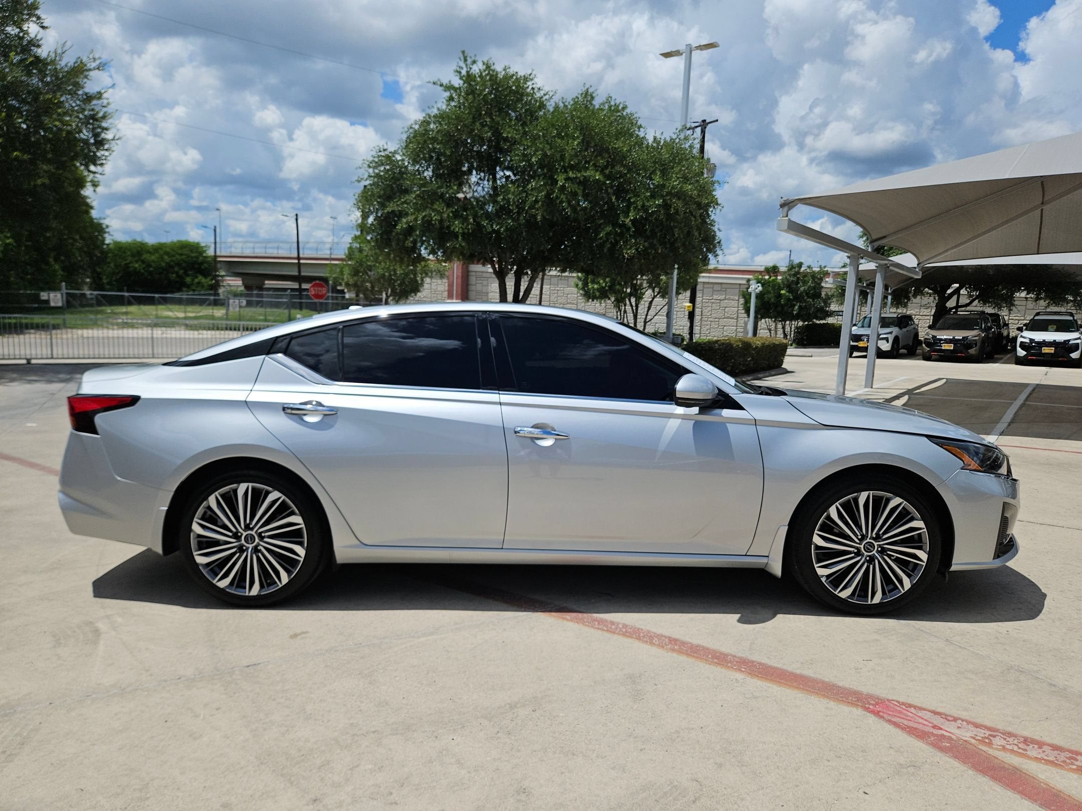 2025 Nissan Altima SL