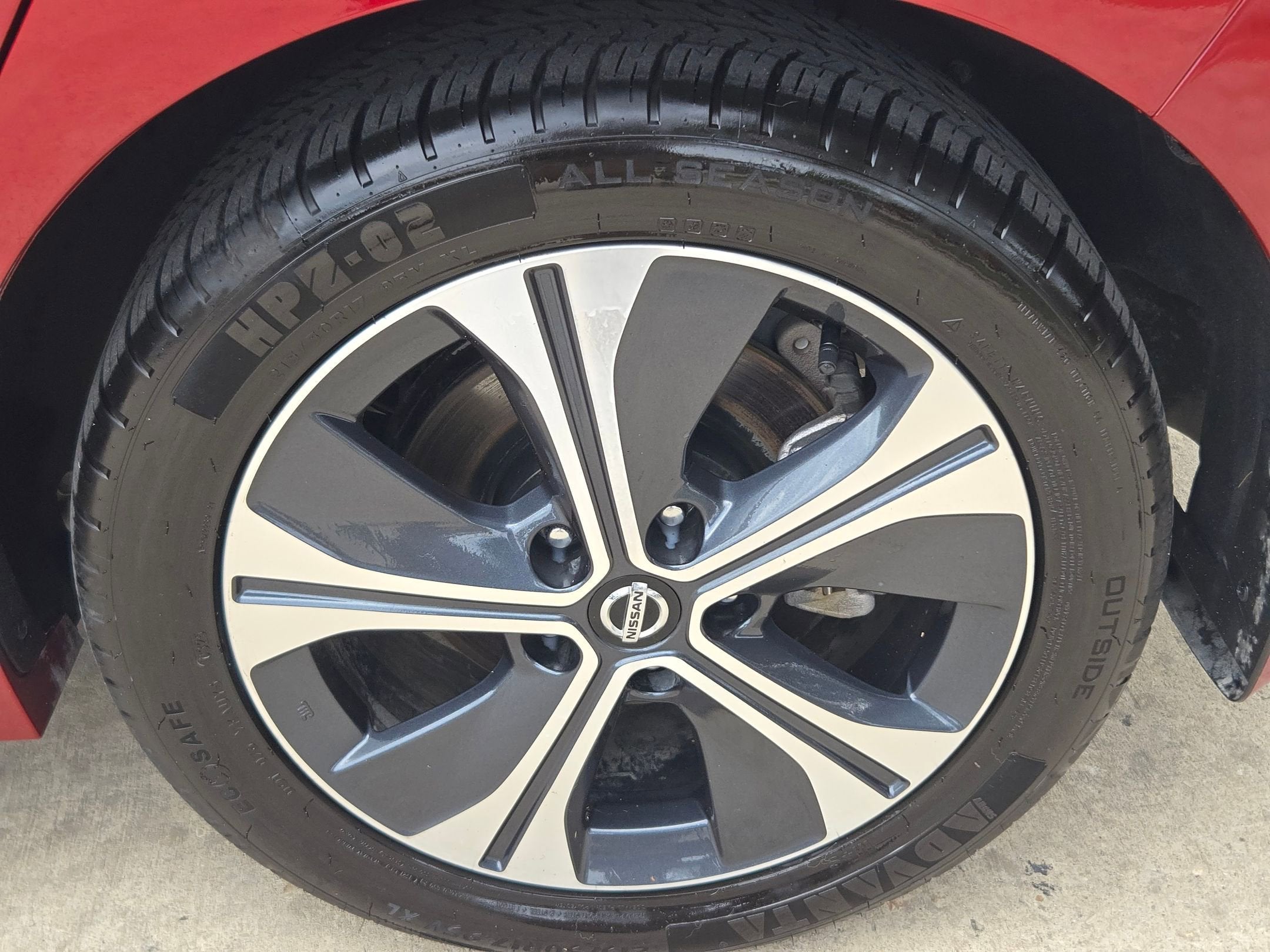 2022 Nissan Leaf SV PLUS