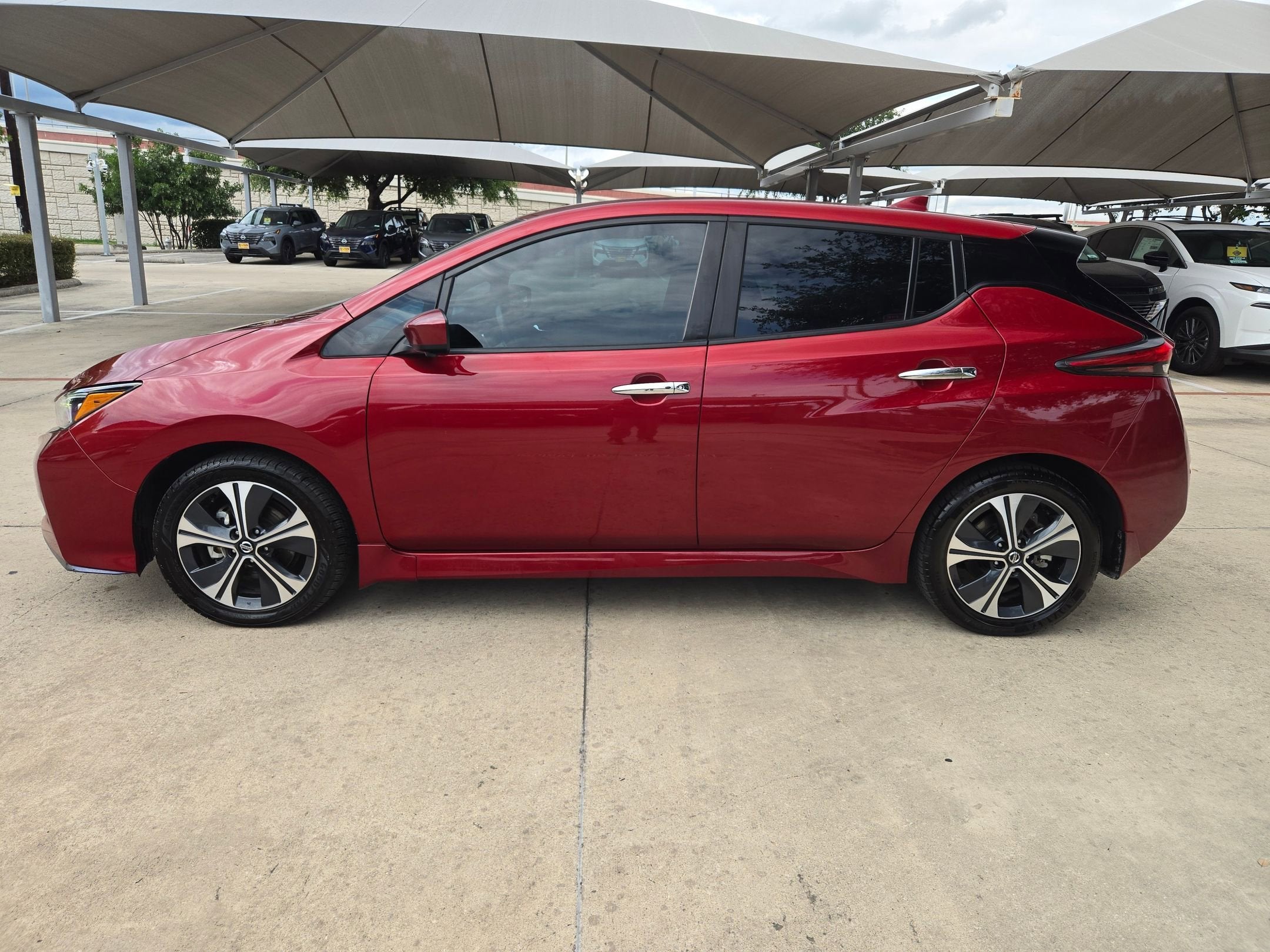 2022 Nissan Leaf SV PLUS