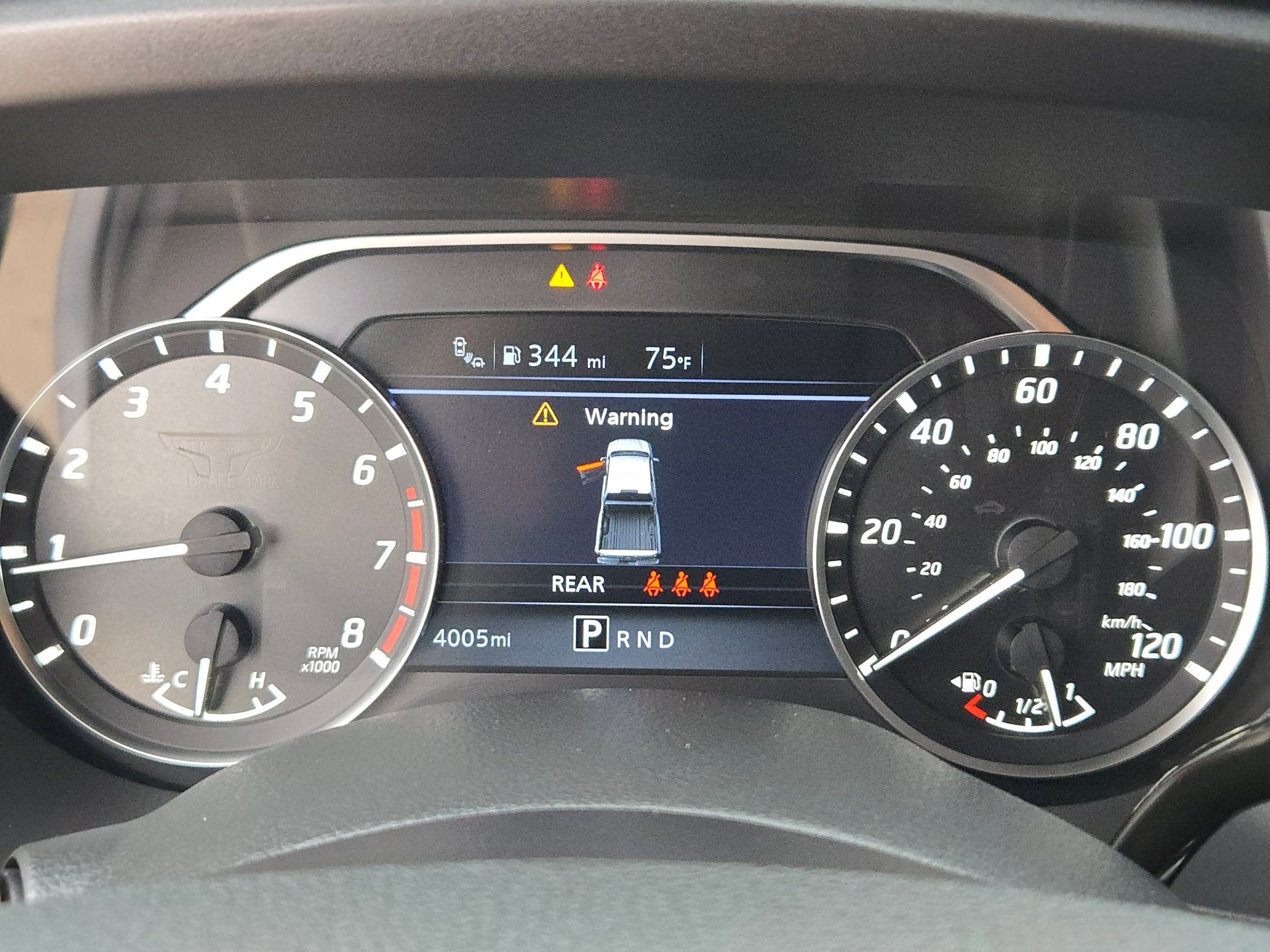 2024 Nissan Titan SV