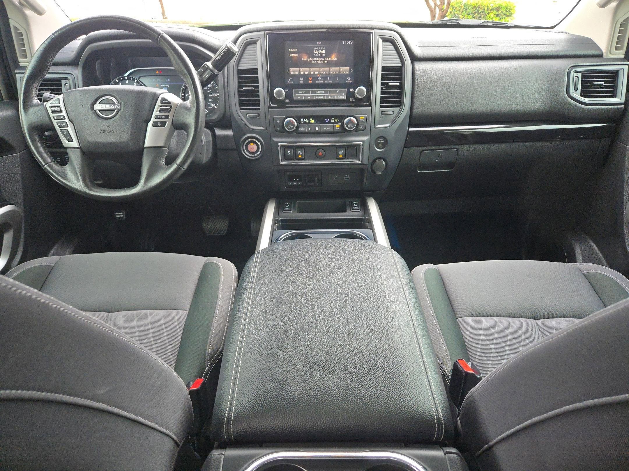 2024 Nissan Titan SV