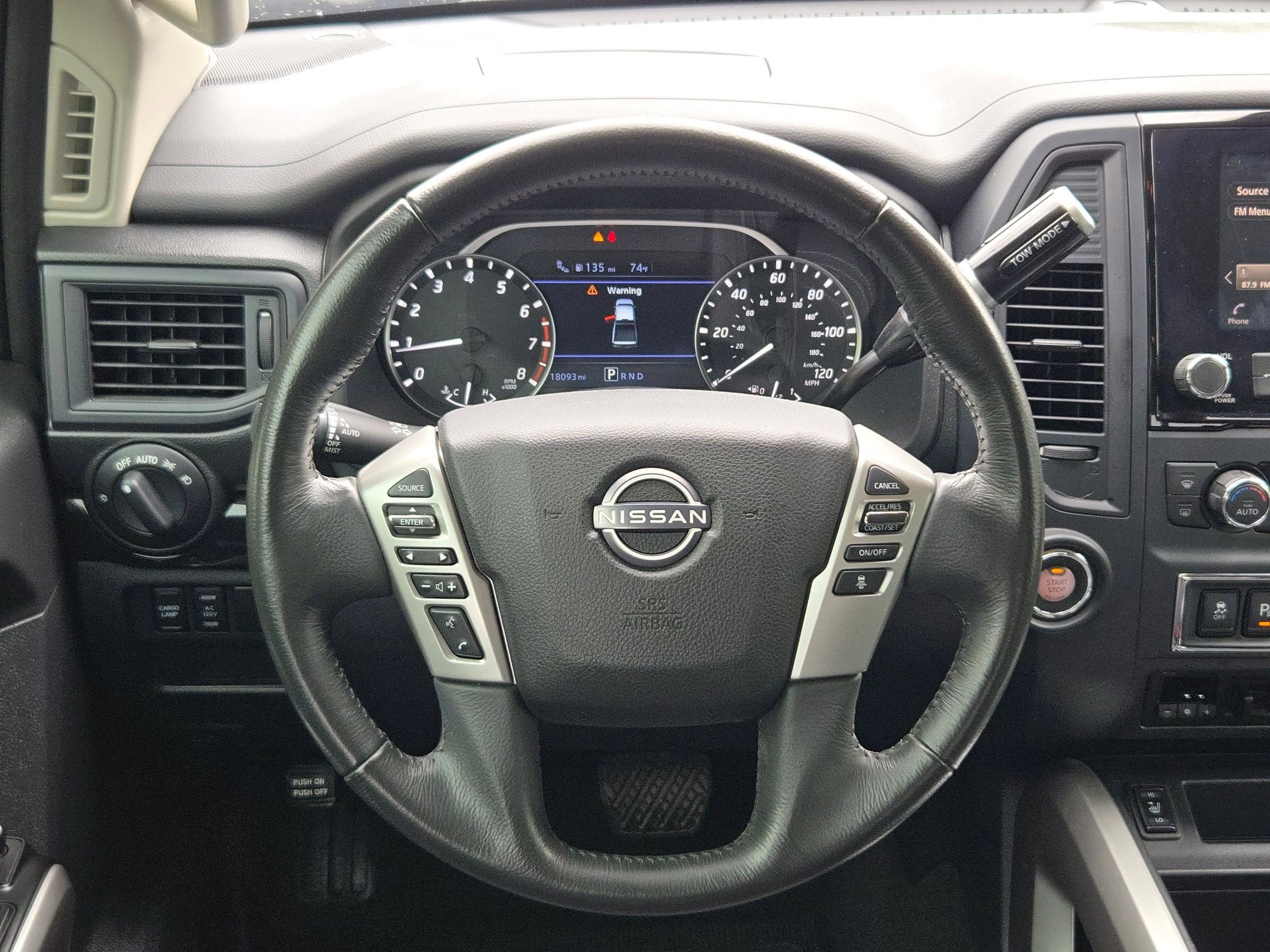 2024 Nissan Titan SV