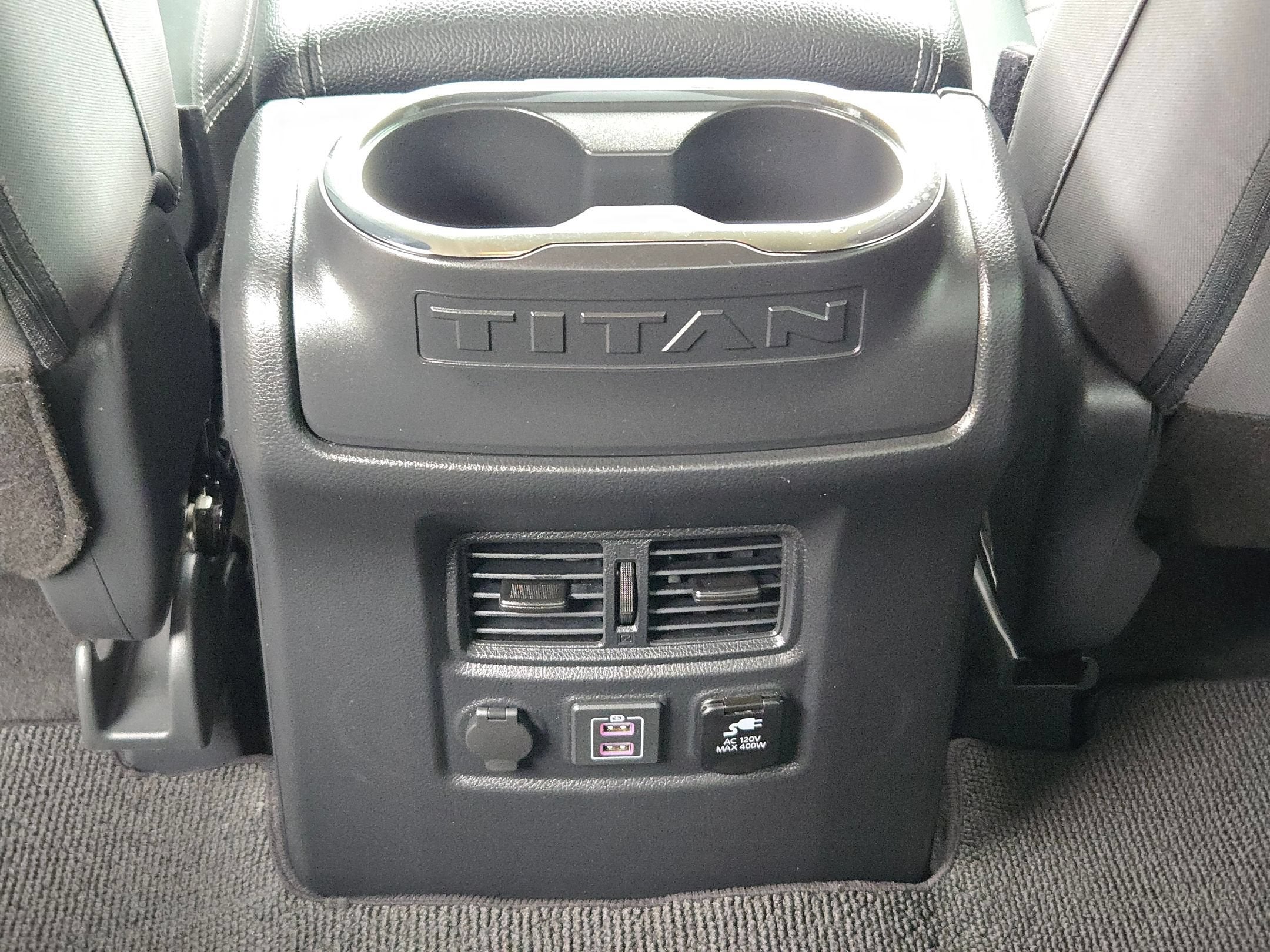 2024 Nissan Titan SV