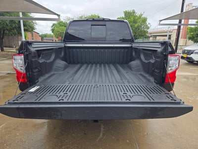 2024 Nissan Titan SV