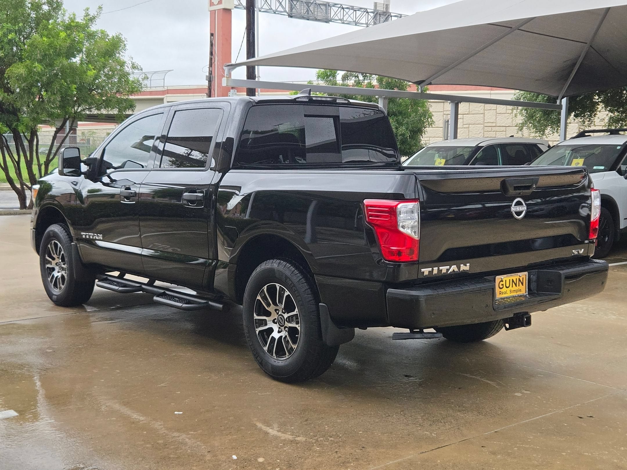 2024 Nissan Titan SV