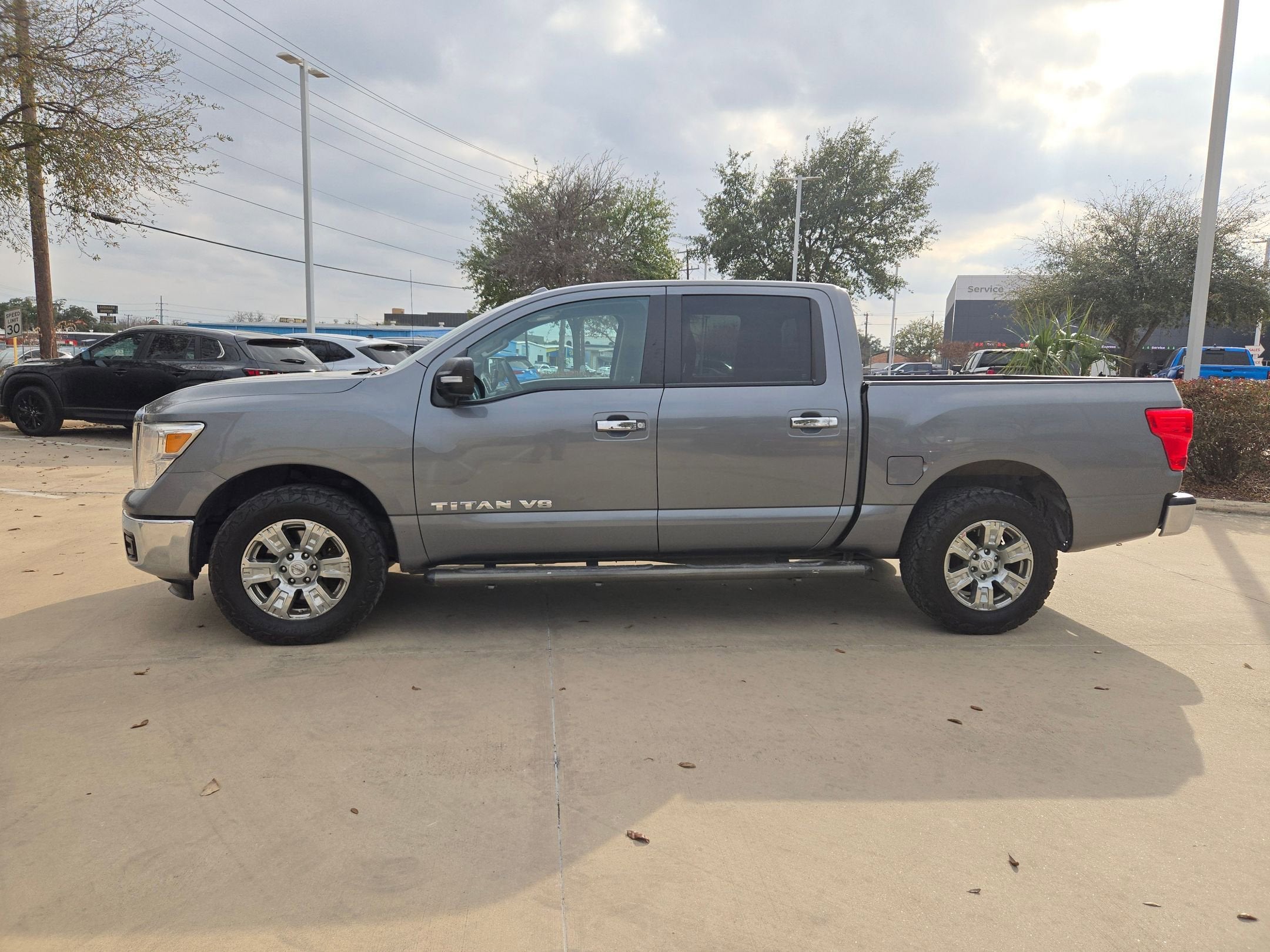 2018 Nissan Titan SV
