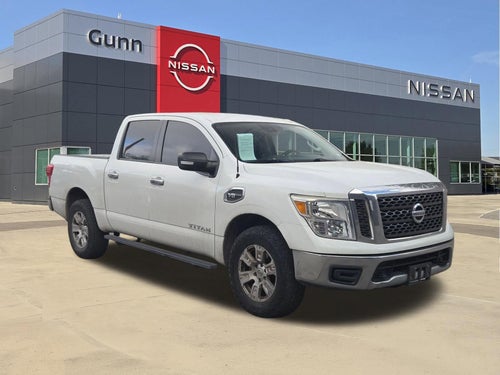 2017 Nissan Titan SV