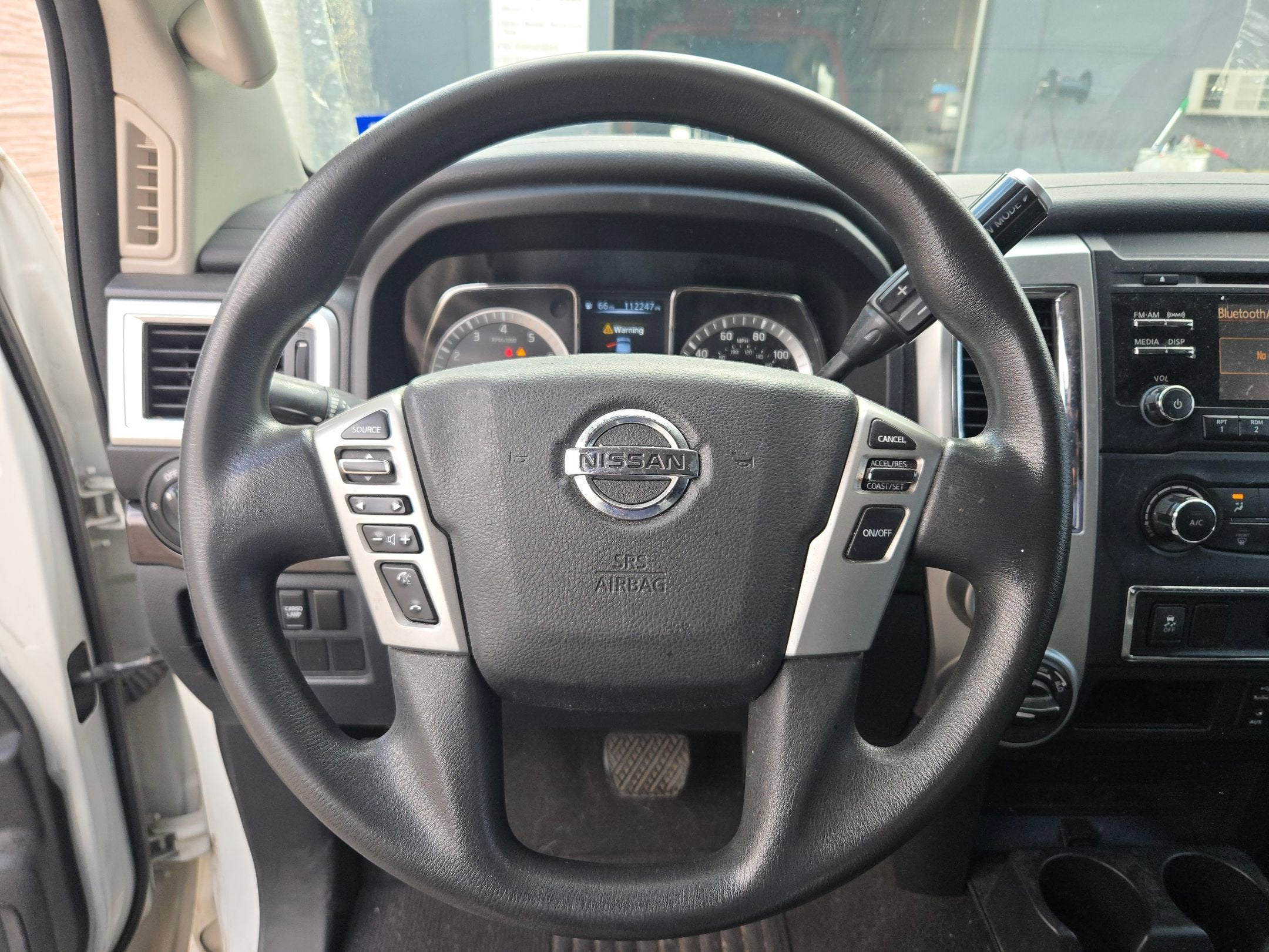 2017 Nissan Titan SV