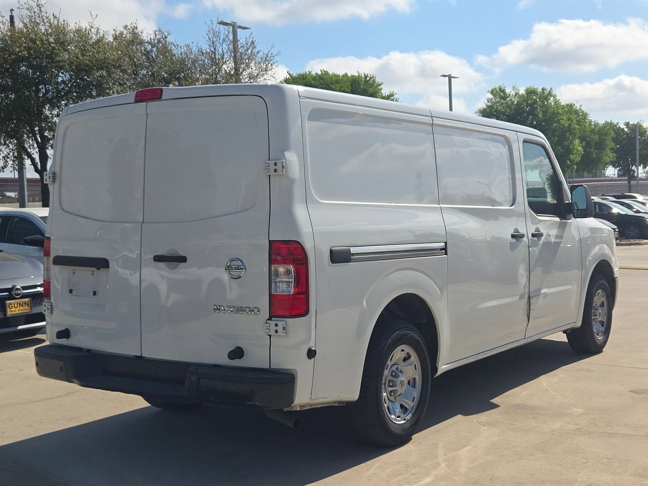 2021 Nissan NV Cargo SV