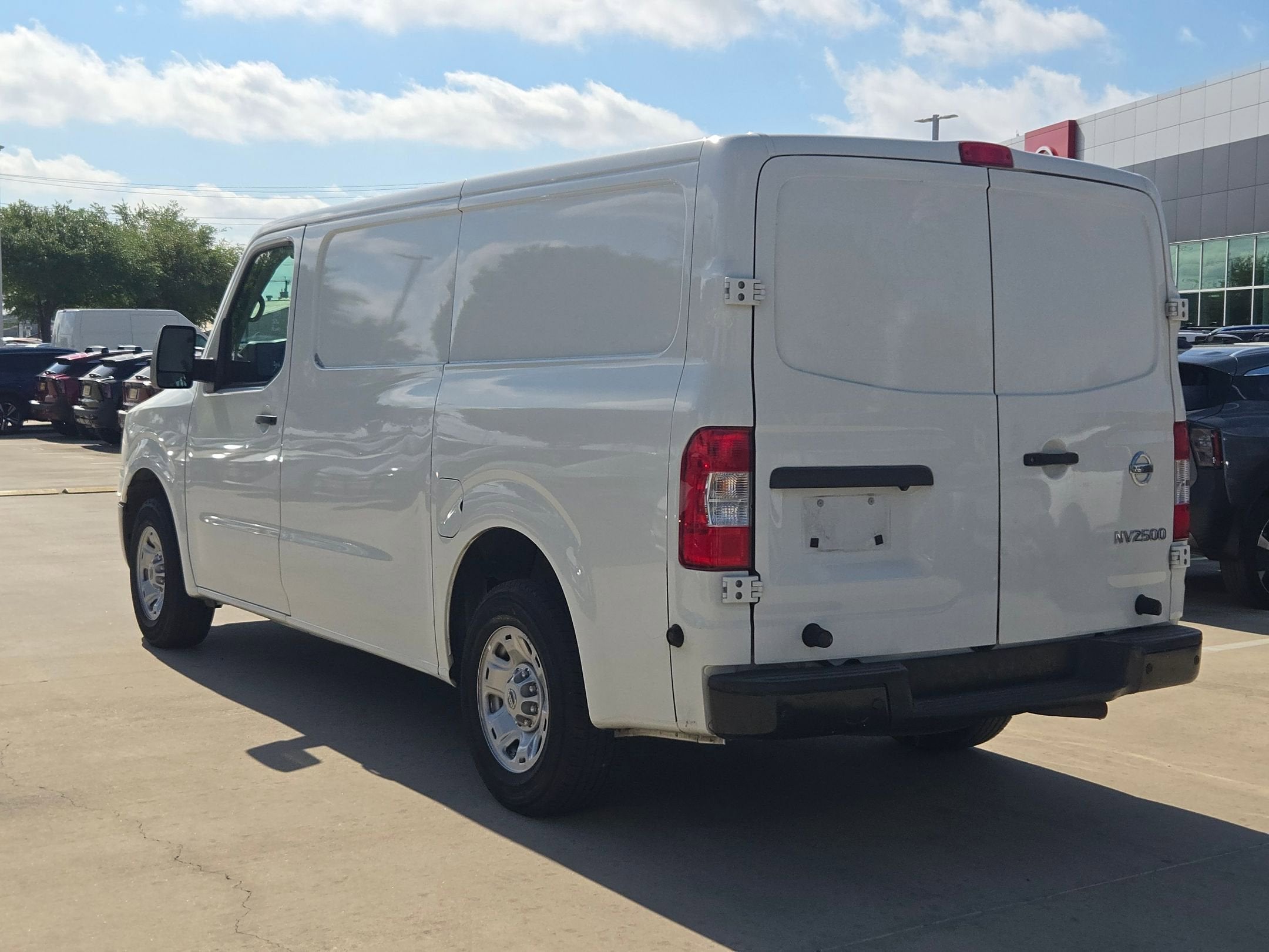 2021 Nissan NV Cargo SV