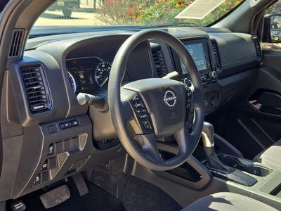 2023 Nissan Frontier Crew Cab SV