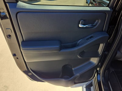 2023 Nissan Frontier Crew Cab SV