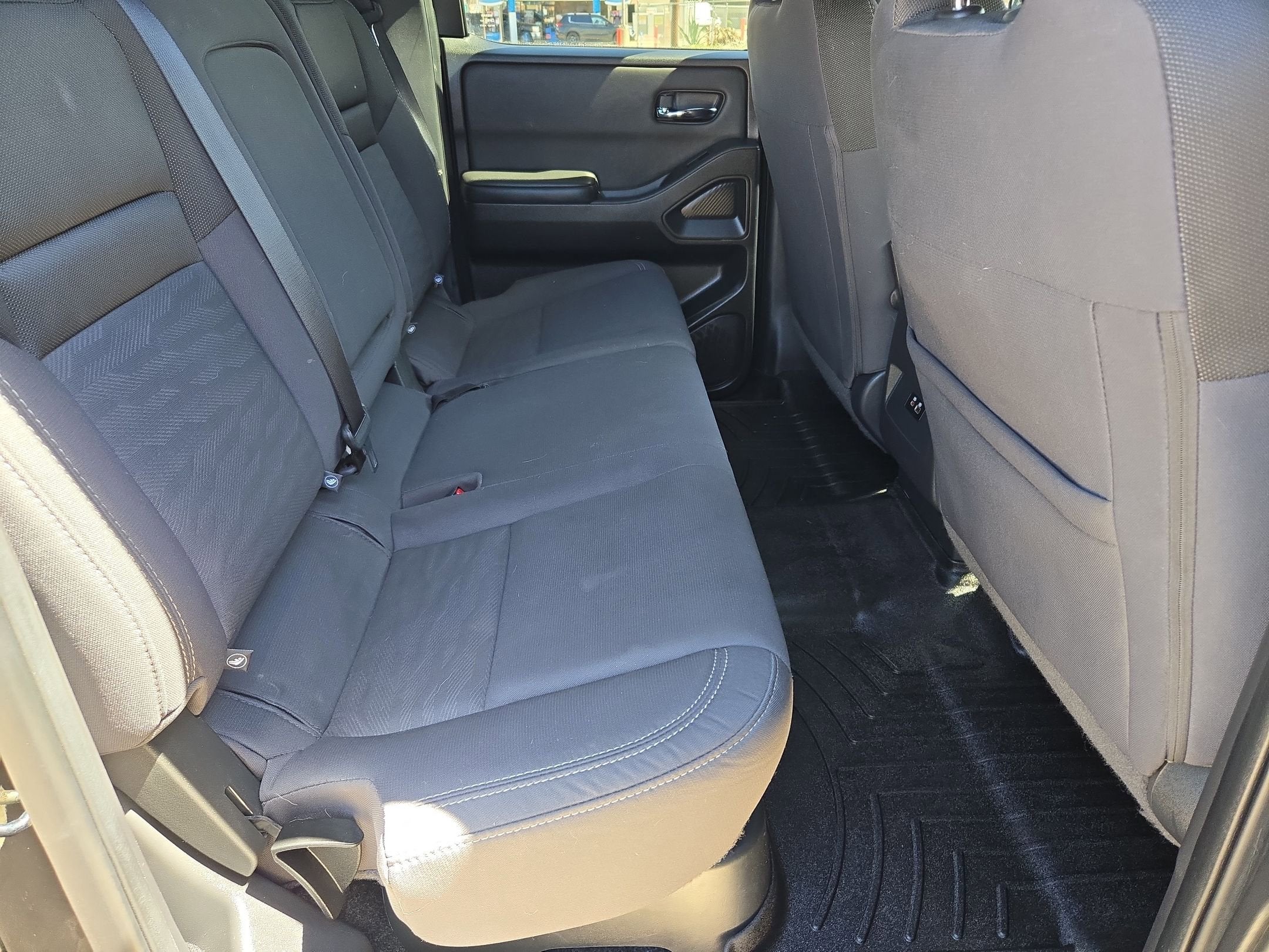 2023 Nissan Frontier Crew Cab SV