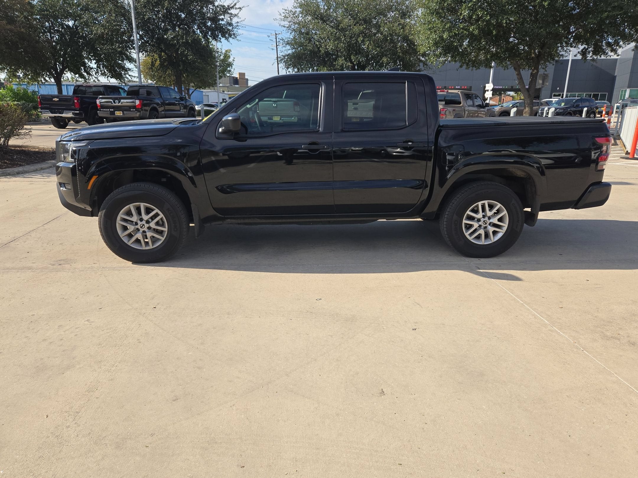 2023 Nissan Frontier S