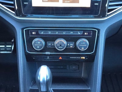 2022 Volkswagen Atlas Cross Sport 2.0T SEL R-Line