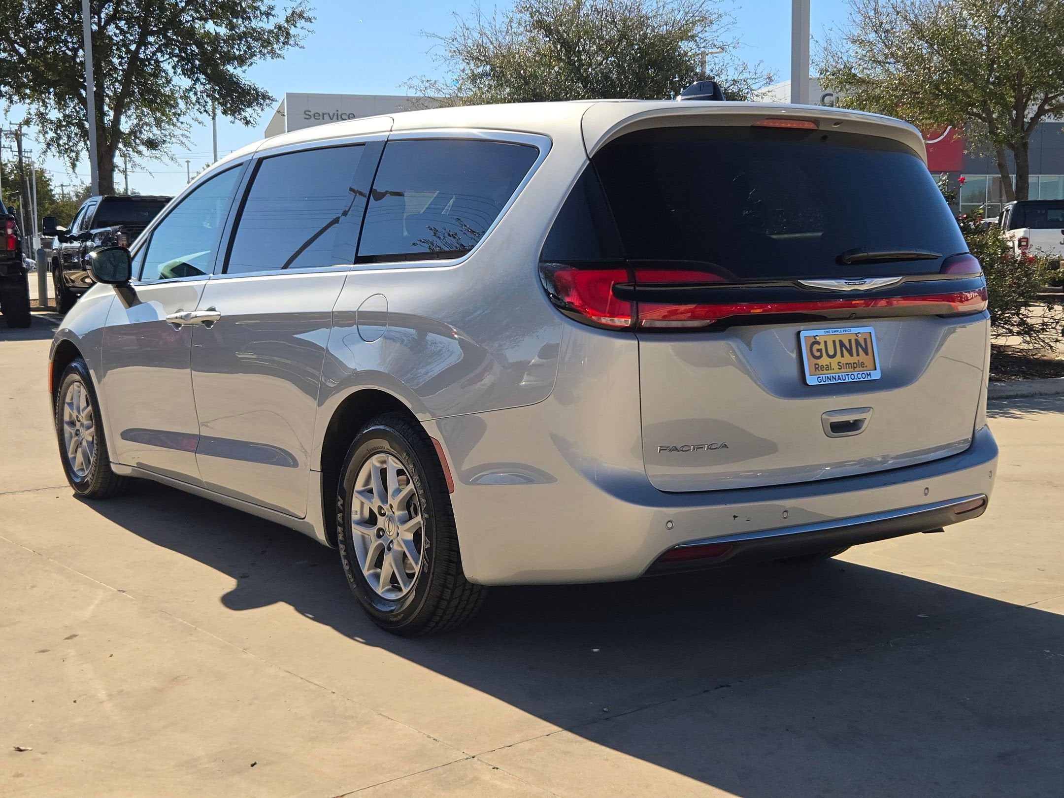 2024 Chrysler Pacifica Touring L