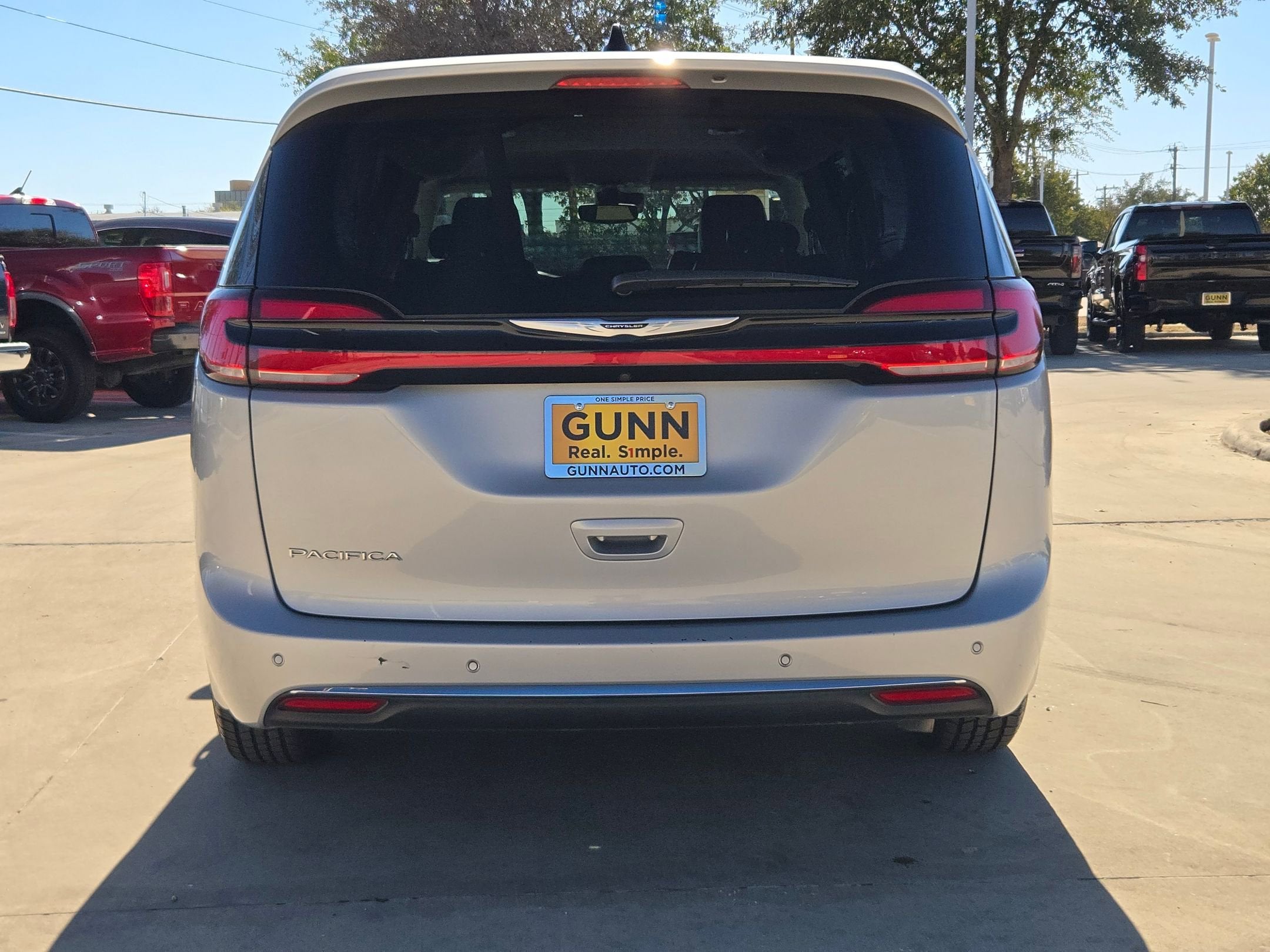 2024 Chrysler Pacifica Touring L