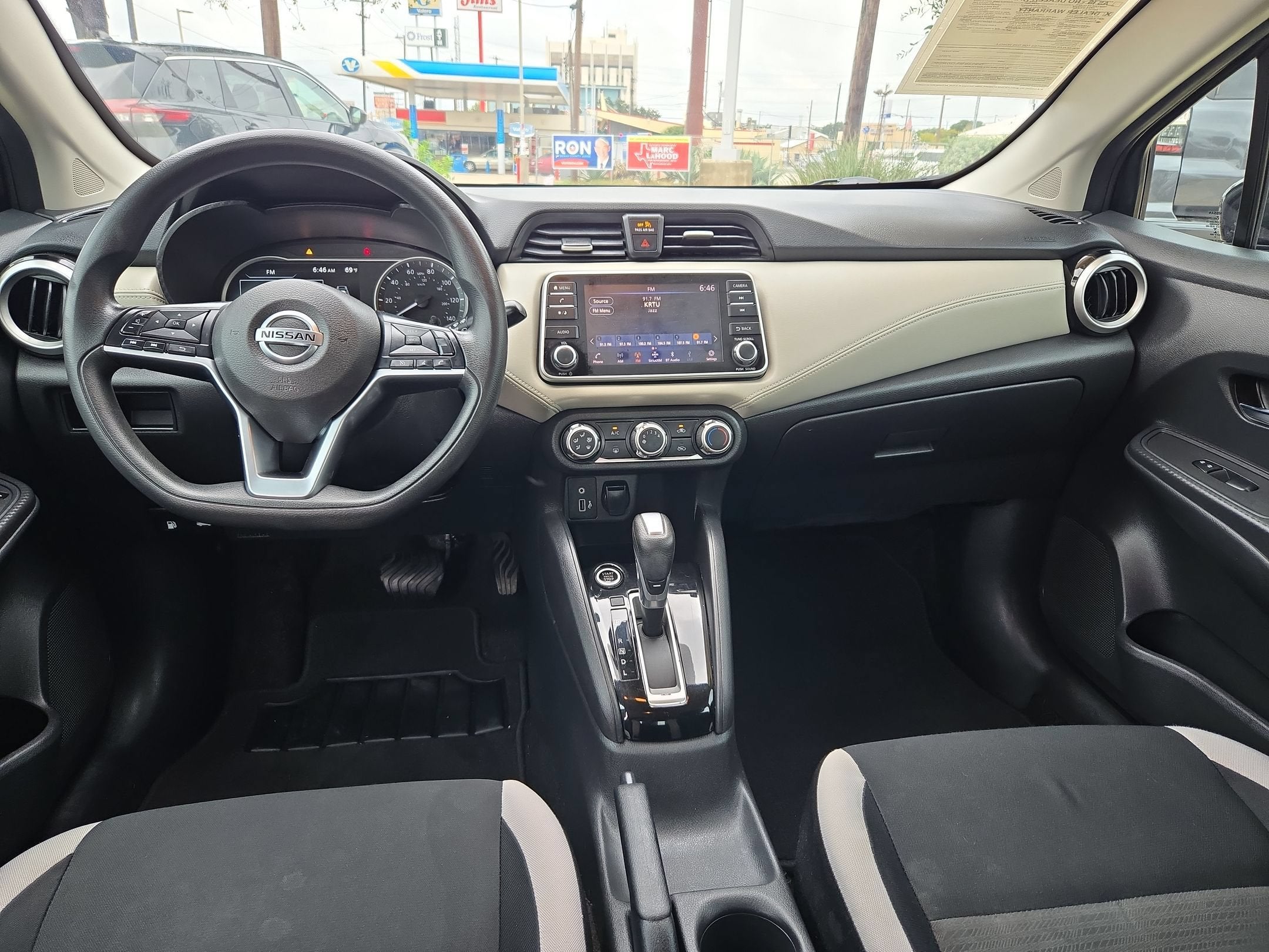 2020 Nissan Versa SV