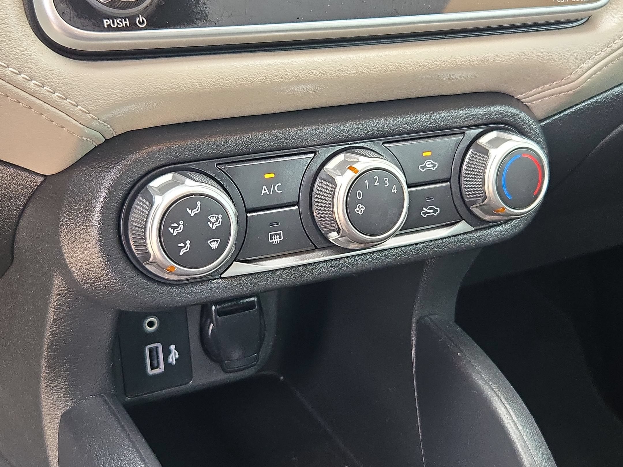 2020 Nissan Versa SV