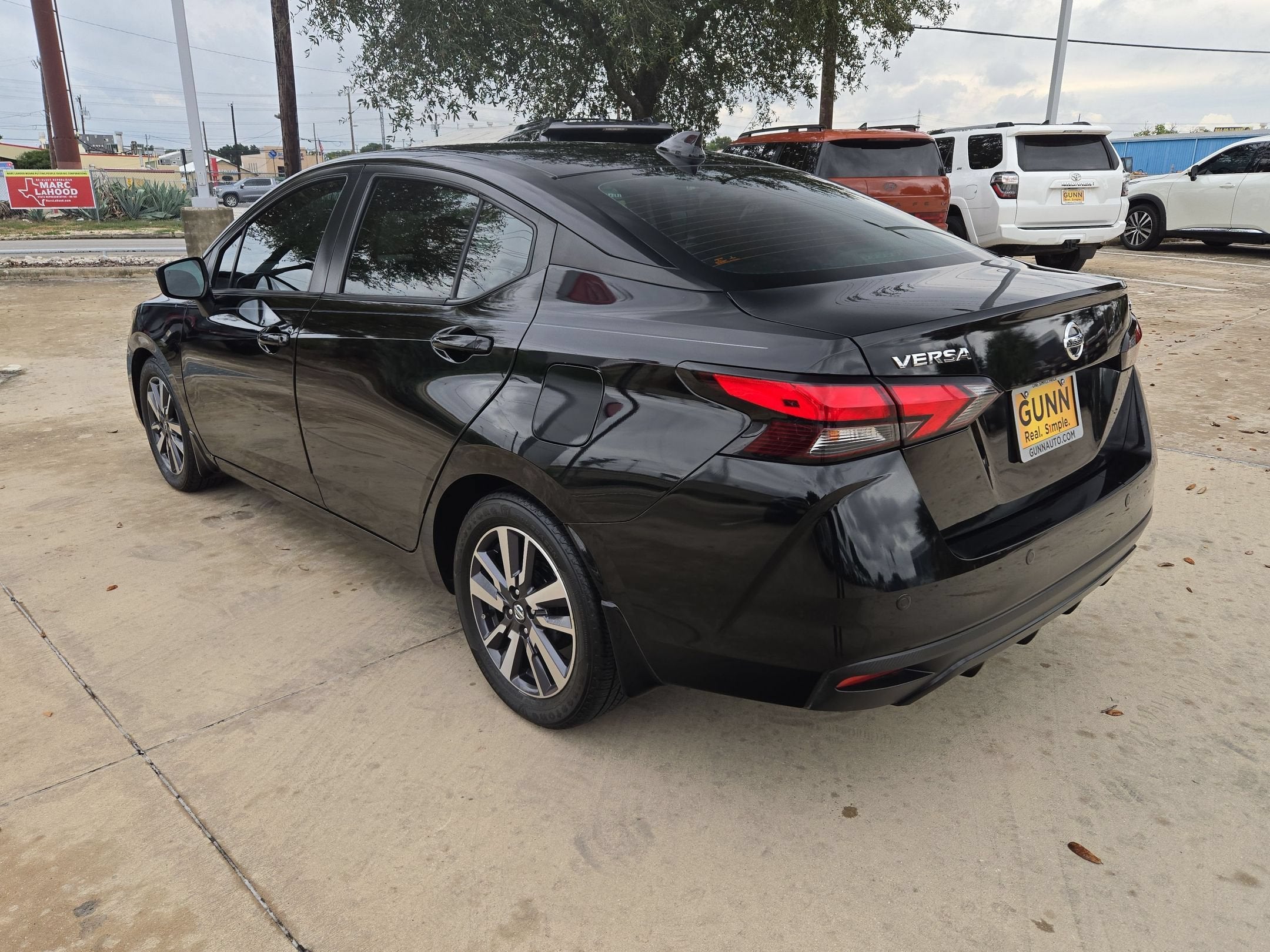 2020 Nissan Versa SV