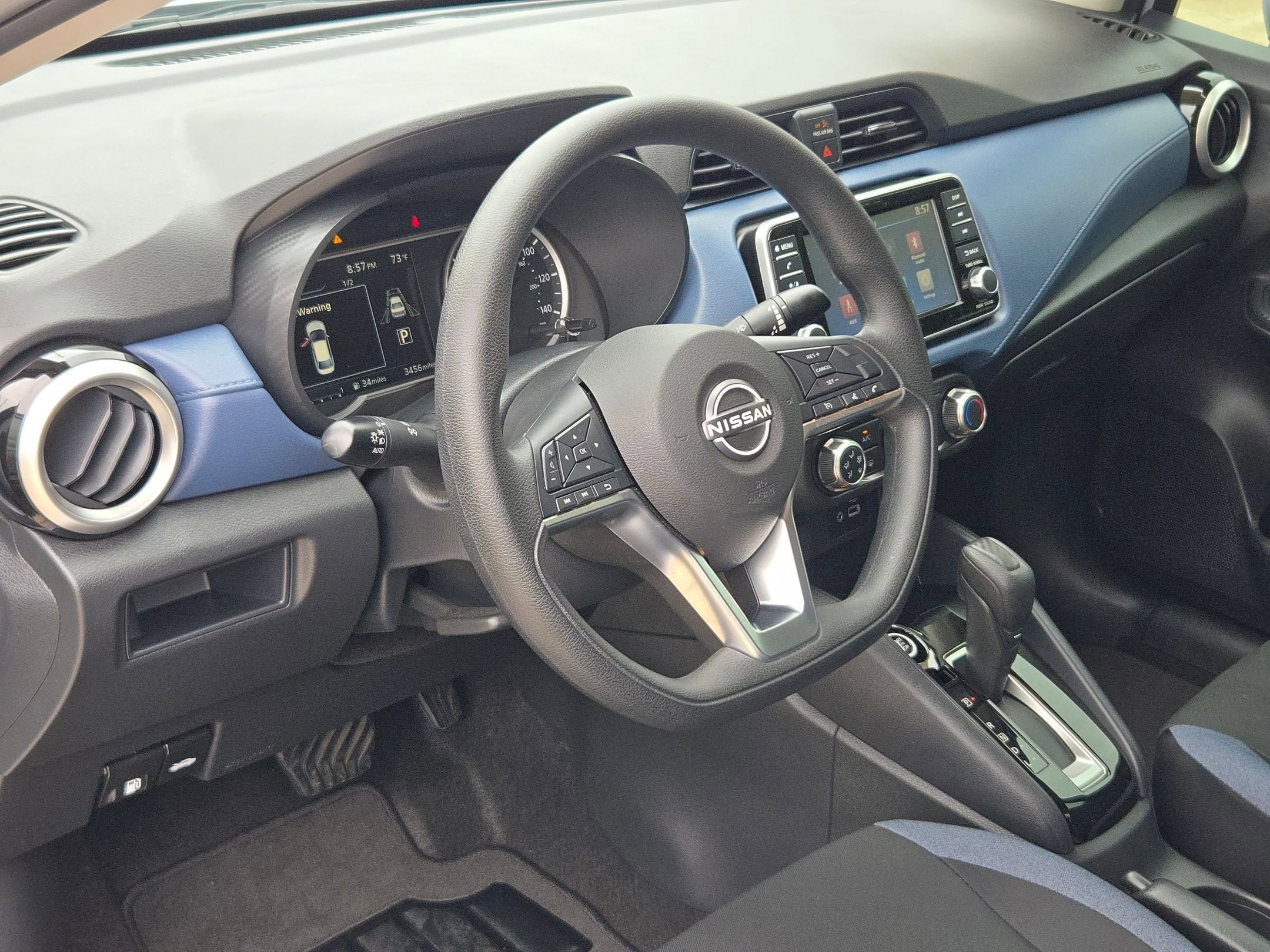 2025 Nissan Versa SV