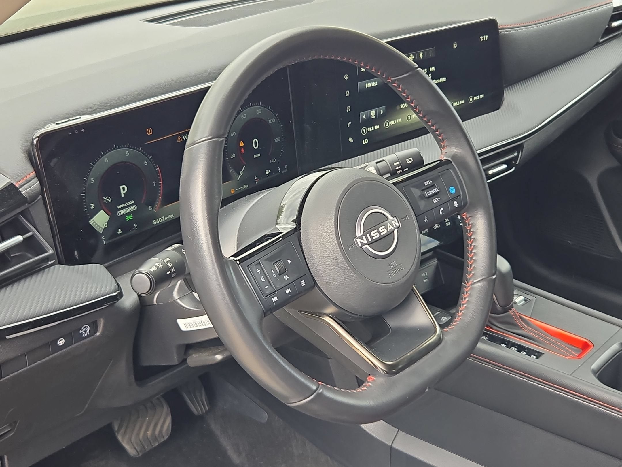 2025 Nissan Kicks SR