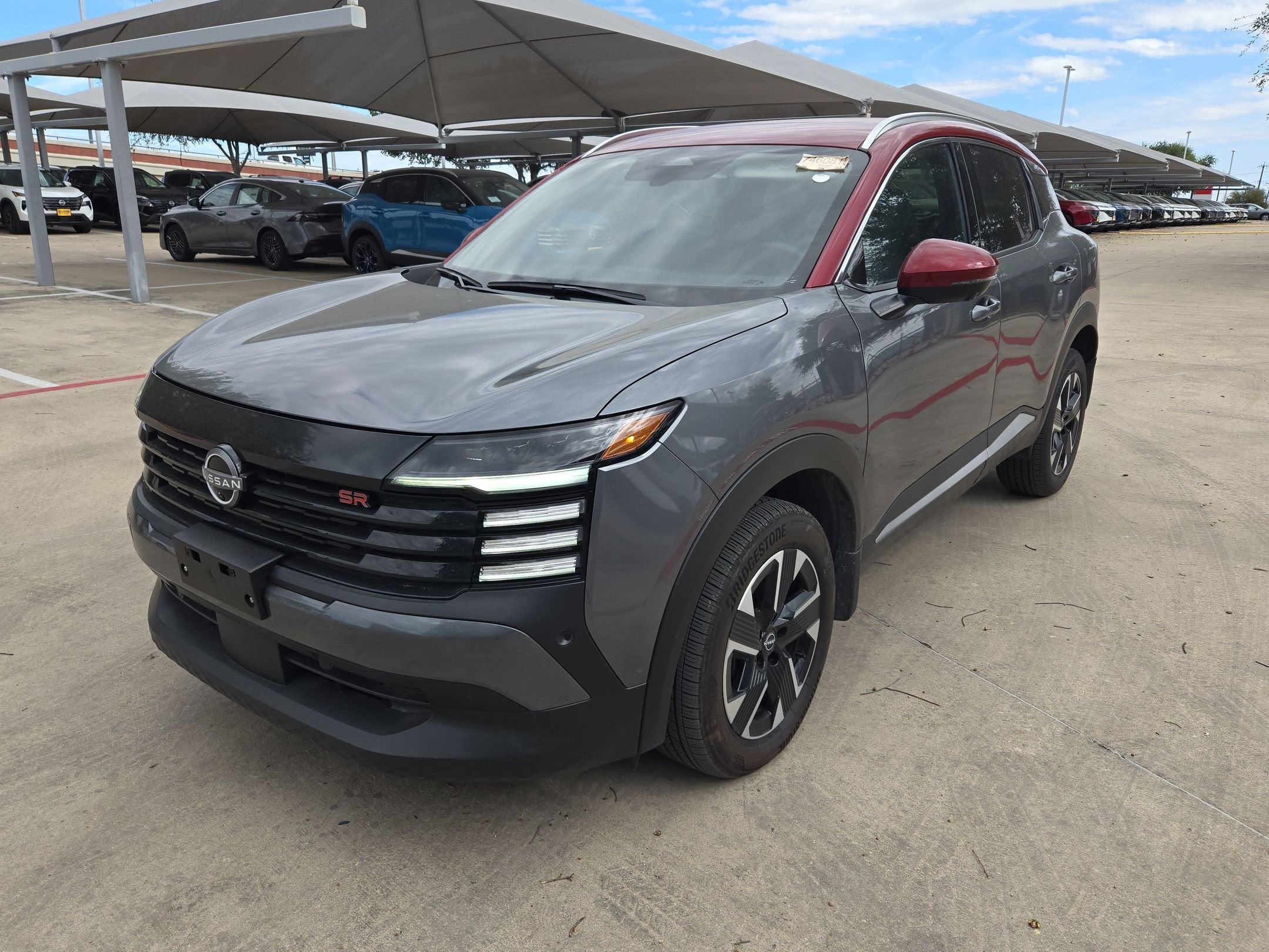2025 Nissan Kicks SR