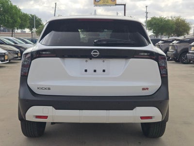 2025 Nissan Kicks SR