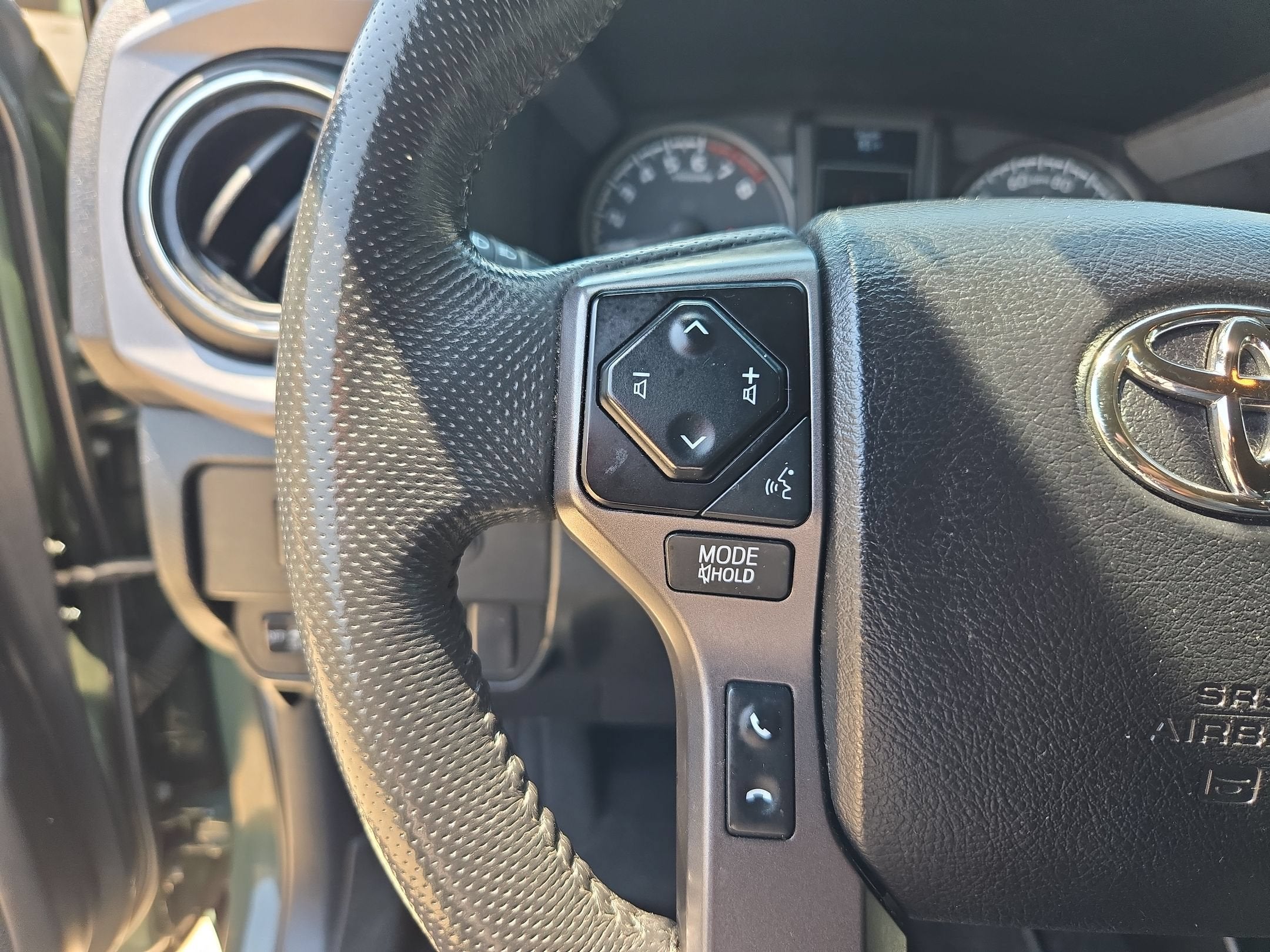 2022 Toyota Tacoma 4WD TRD Off Road