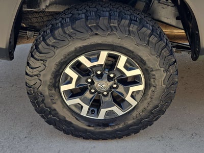2022 Toyota Tacoma 4WD TRD Off Road