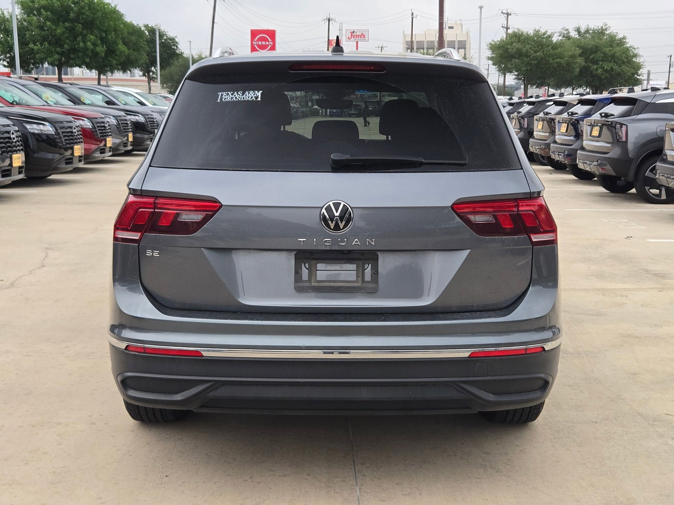 2022 Volkswagen Tiguan SE