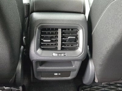 2025 Volkswagen Taos SE Black
