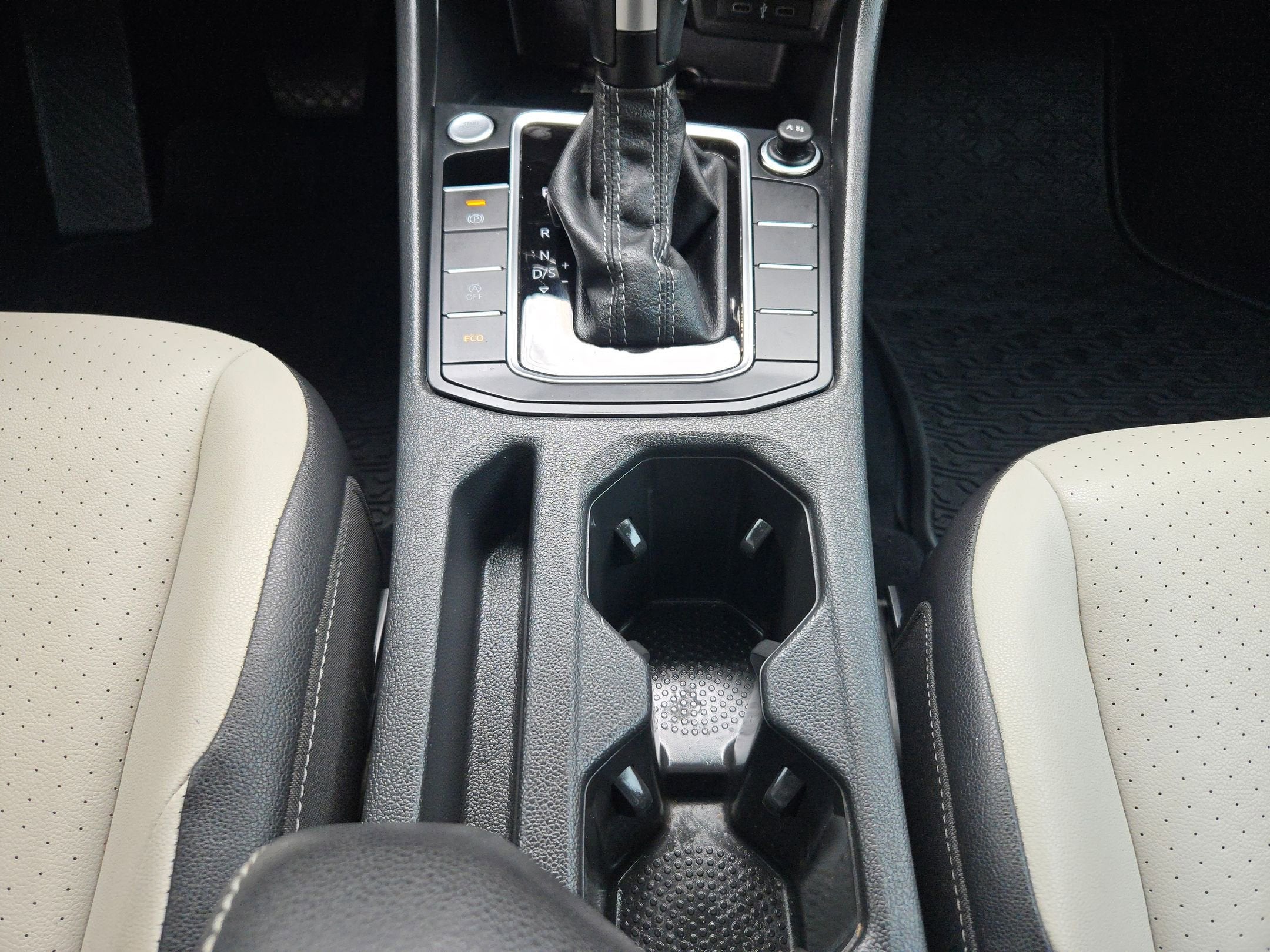 2020 Volkswagen Jetta R-Line