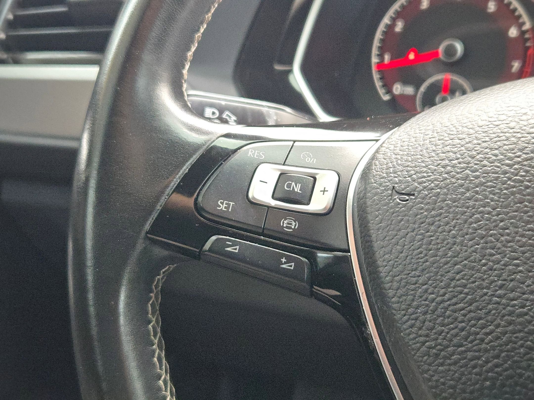 2020 Volkswagen Jetta R-Line