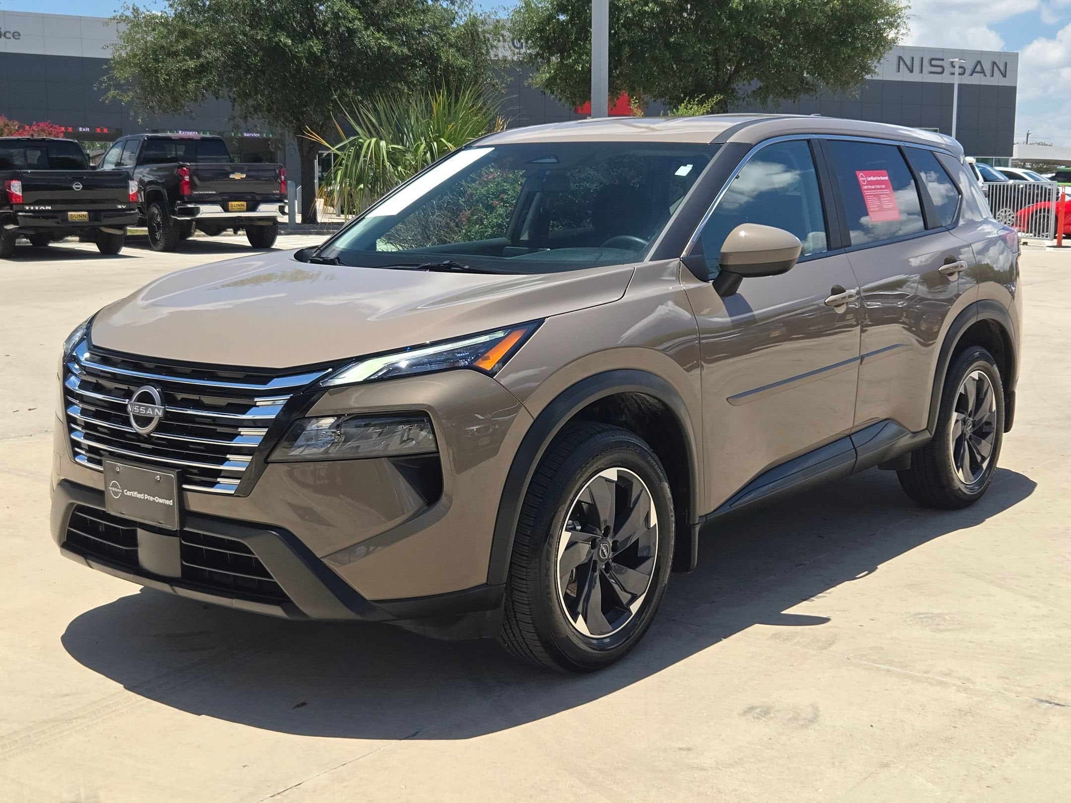 2025 Nissan Rogue SV